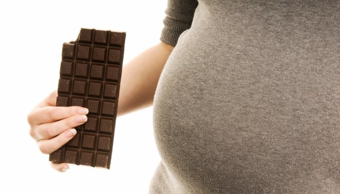مصرف شکلات در دوران بارداری
