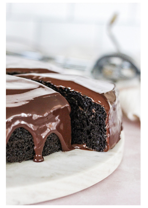 طرز تهیه شکلات روی کیک